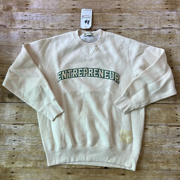 NWT Redwood Classics Entrepreneur Crewneck in Beige - Picture 3 of 5